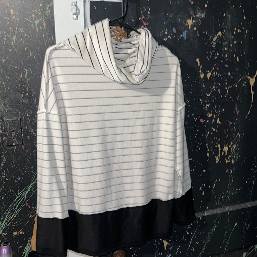 Boutique long sleeve dress shirt size small & cute small dress